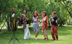 女主播疯狂性行为到群发视频